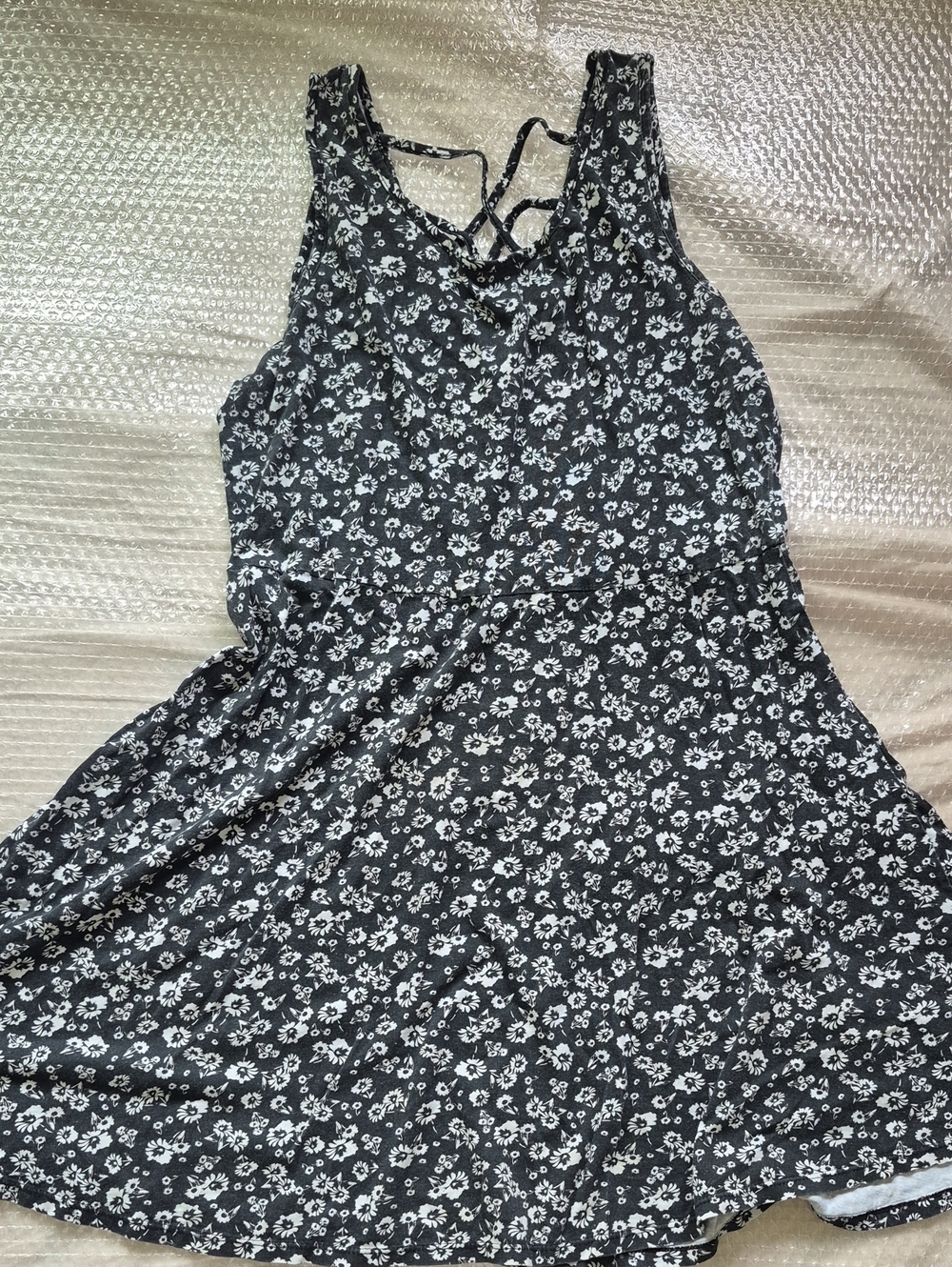 2Dye4 Black & White Floral Daisy Scoop Neck  Skater Dress